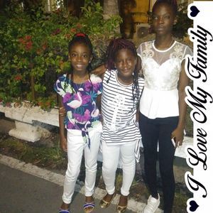 Meet your Posher, Nola